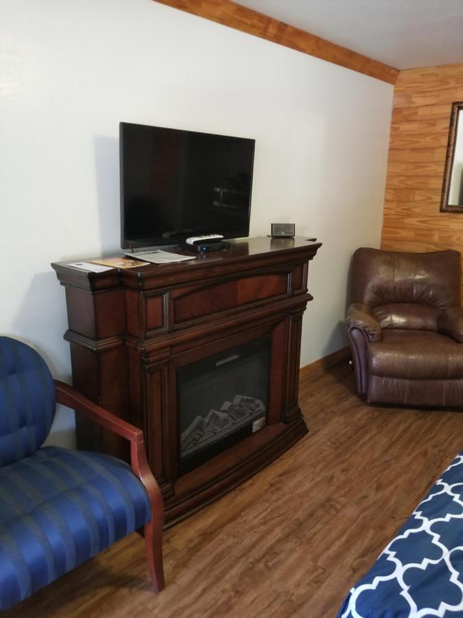 Yosemite Gold Country Lodge Coulterville Bagian luar foto