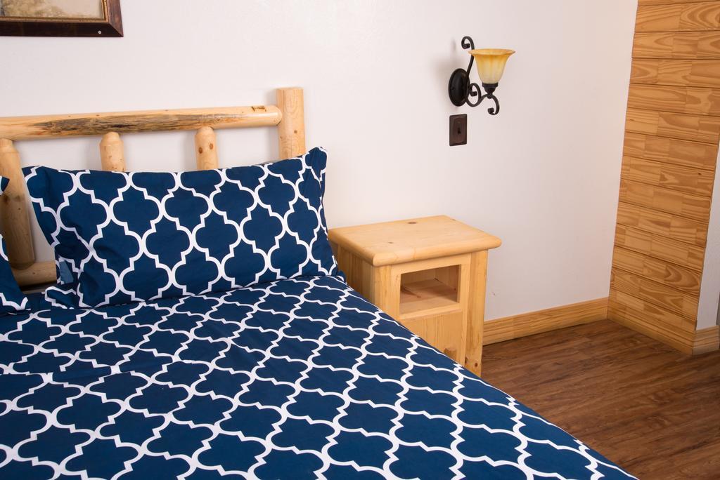 Yosemite Gold Country Lodge Coulterville Bagian luar foto