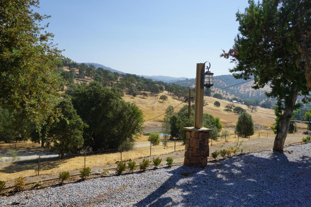 Yosemite Gold Country Lodge Coulterville Bagian luar foto