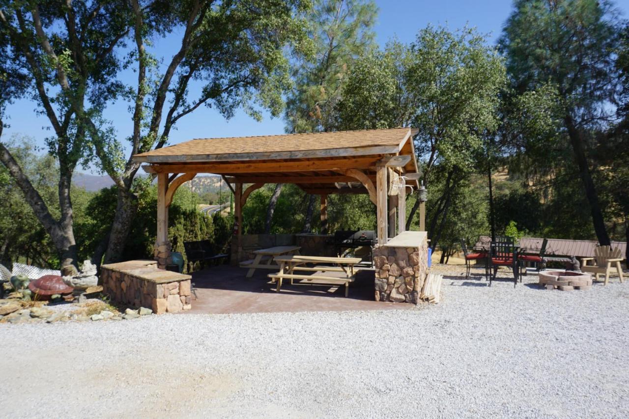 Yosemite Gold Country Lodge Coulterville Bagian luar foto